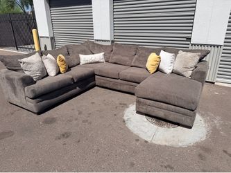 Sectional couch