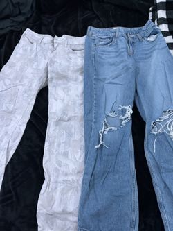 Hollister & Levi’s jeans