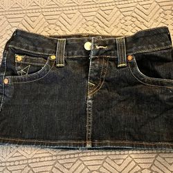 Vintage Authentic True religion denim short skirt| low rise | dark denim | size