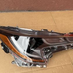 2020-2021-2023 Toyota Corolla headlight full led RH