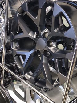 CUSTOM 22 INCH 6-LUG TRUCK WHEELS 6X139.7 Vehicle Fitment: Engineered for maximum aesthetic style to make your daily driver stand out in any parking