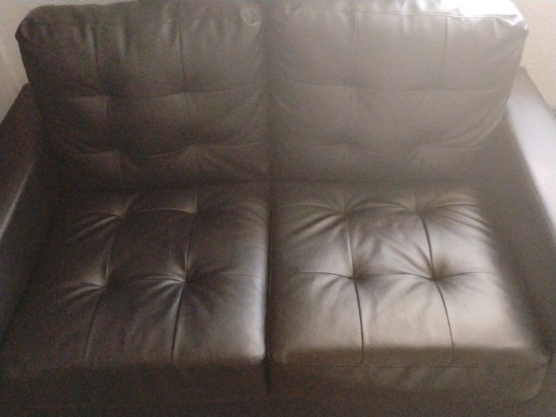 Nice Leather Comfy Couch 