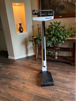 Profesional SCALE…340 Lbs capacity ………