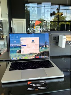 MacBook Pro 14” M4 Pro Chip 48GB RAM 512SSD! 90 Day Warranty! We offer financing.