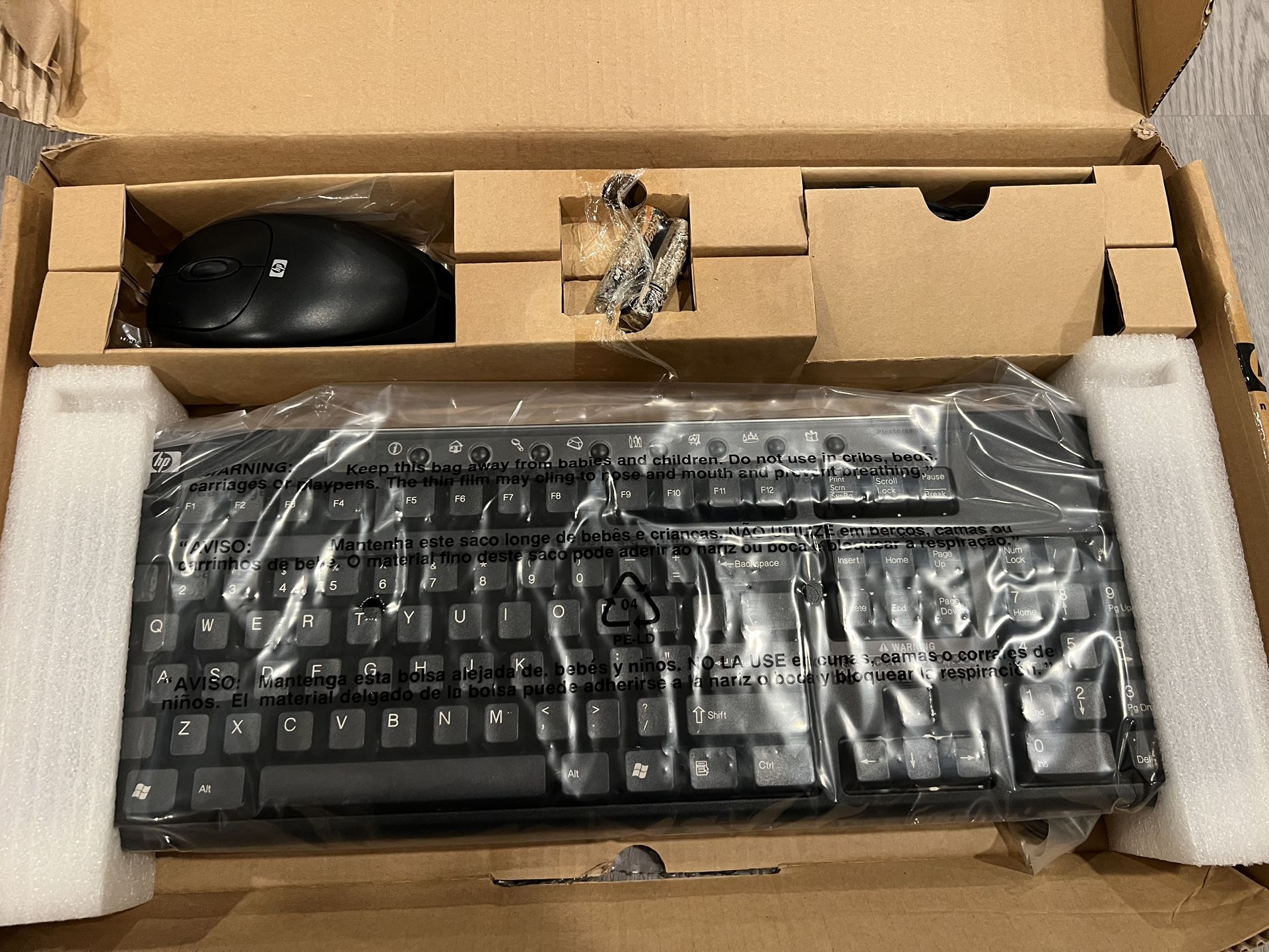 Brand New HP Wireless Keyboard & Mouse