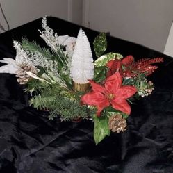 Cute Christmas Center Piece/ Decor 