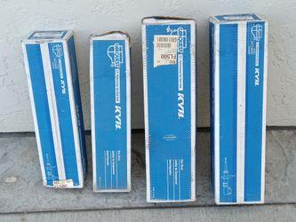 Brand New CarQuest 2001-2002 Honda Accord Front & Back Struts Set of 4 $300