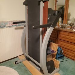 Treadmill ⁸