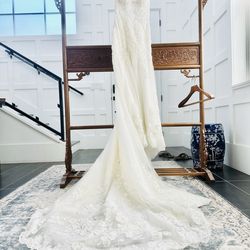 Beautiful Wedding Dress For A Petite Bride ($600)