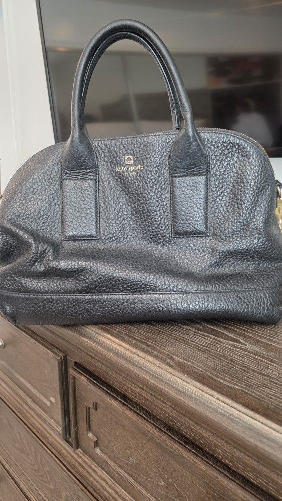 π€ Kate Spade New York Black Pebbled
