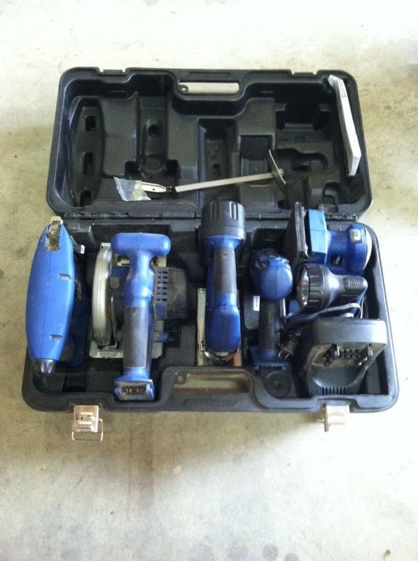 Delta Shopmaster 18 volt cordless tool kit