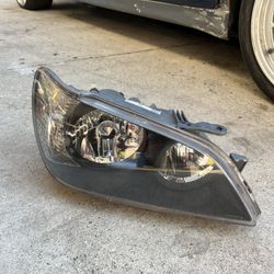 Lexus IS300 passenger Headlight