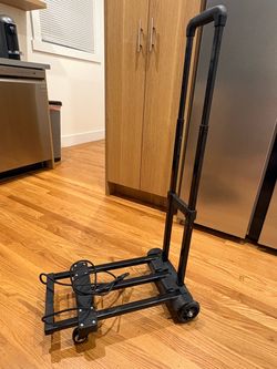 Collapsible / foldable dolly