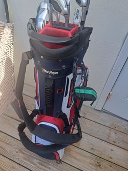 Taylormade irons 5-PW, AW, SW. MacGregor red/white/blue bag(NEW)