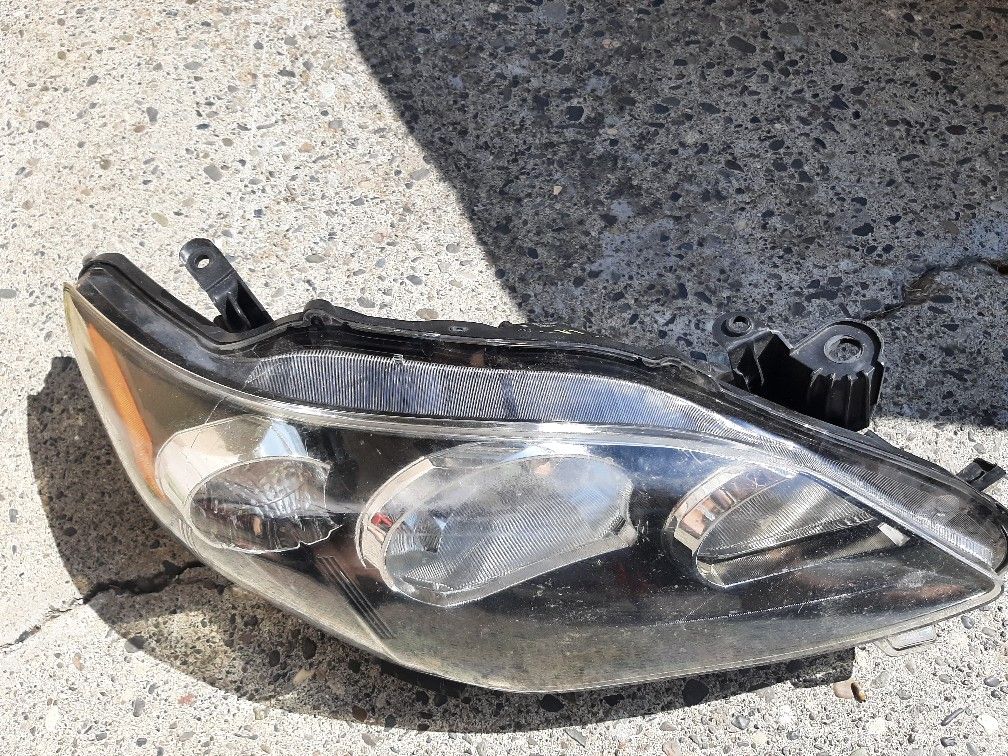 Headlight Subaru Impreza 2010