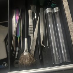 Eyelash extensions kit