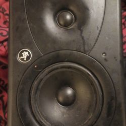 Studio Monitor