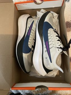 Nike Zoom Gravity Women’s Size 8