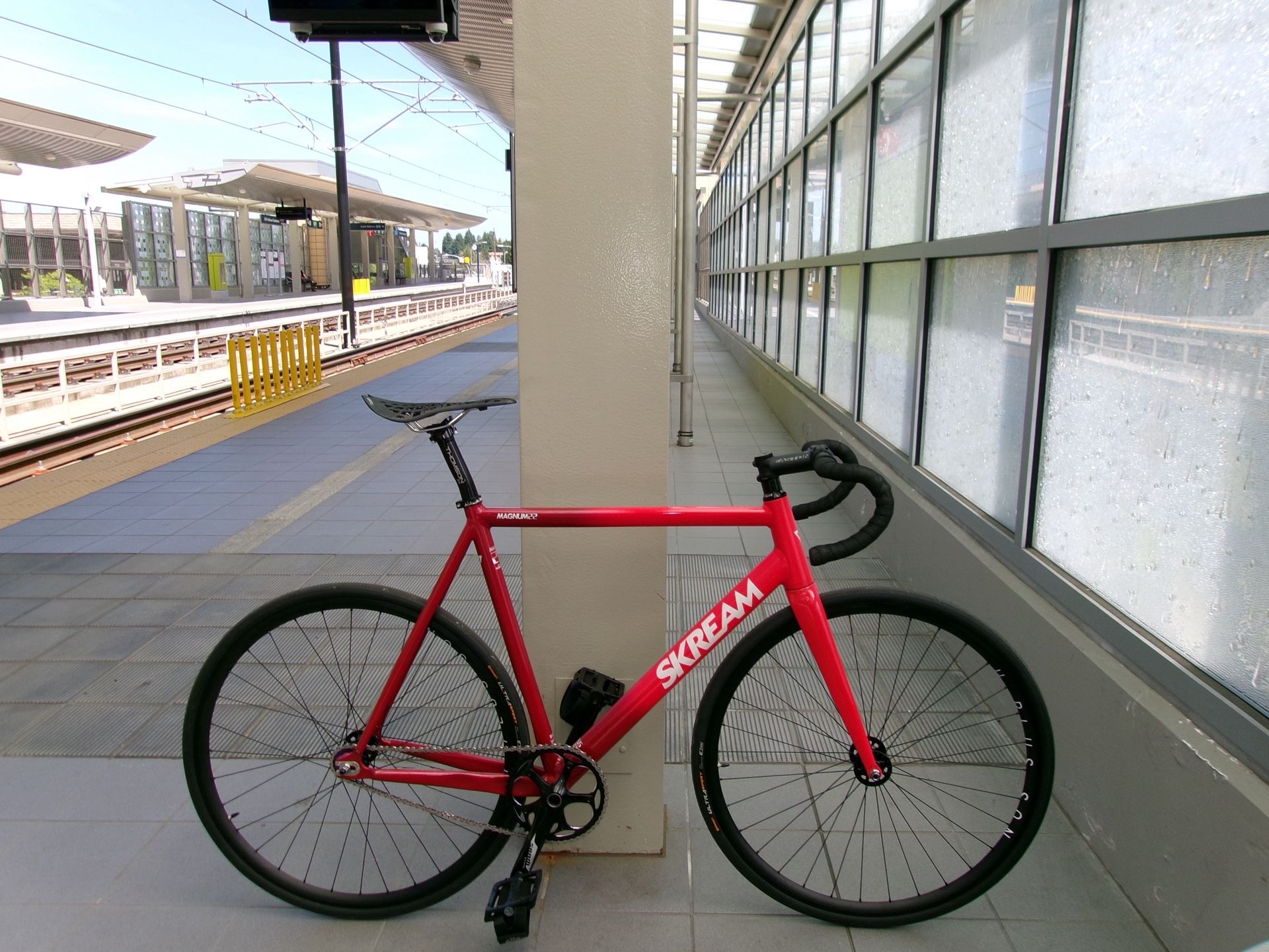 Skream Fixie Road Bike 59cm