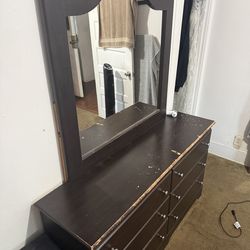 Free Dresser with 2 nightstand