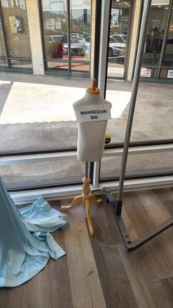 Baby & toddler mannequin