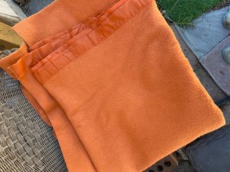 Blanket double size, bronco color pre-used