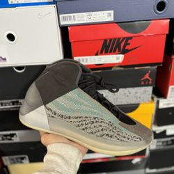 Adidas Yeezy QNTM Teal Blue size 13 USED But Clean