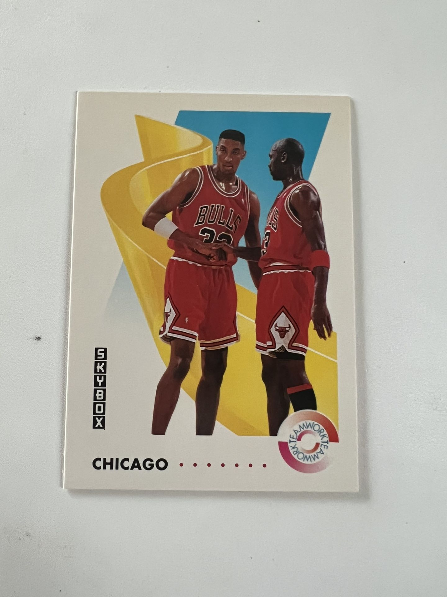 Michael Jordan and Scottie Pippen Skybox Trading Card