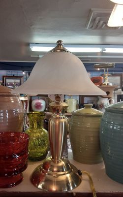 Vintage 1980 small brass touch lamp w/ frosted glass shade- Located in Shelton