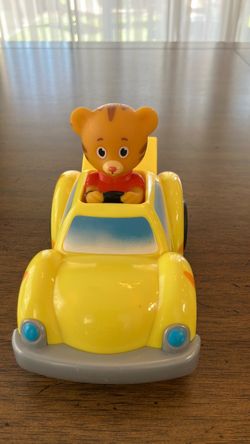 Daniel Tiger's Neighborhood Toy Race Car - 6 Inches