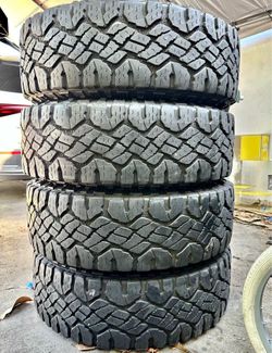 275 65 18 Goodyear I'm selling this set of tires with 80% life left on all 4