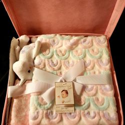 New In Box Baby Gift Set Blanket, Bunny & Towel