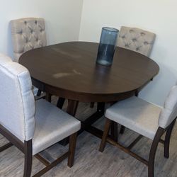 Dinning  Room Table 