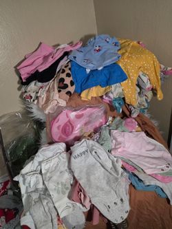Baby girl Clothing Lot 0-3 months