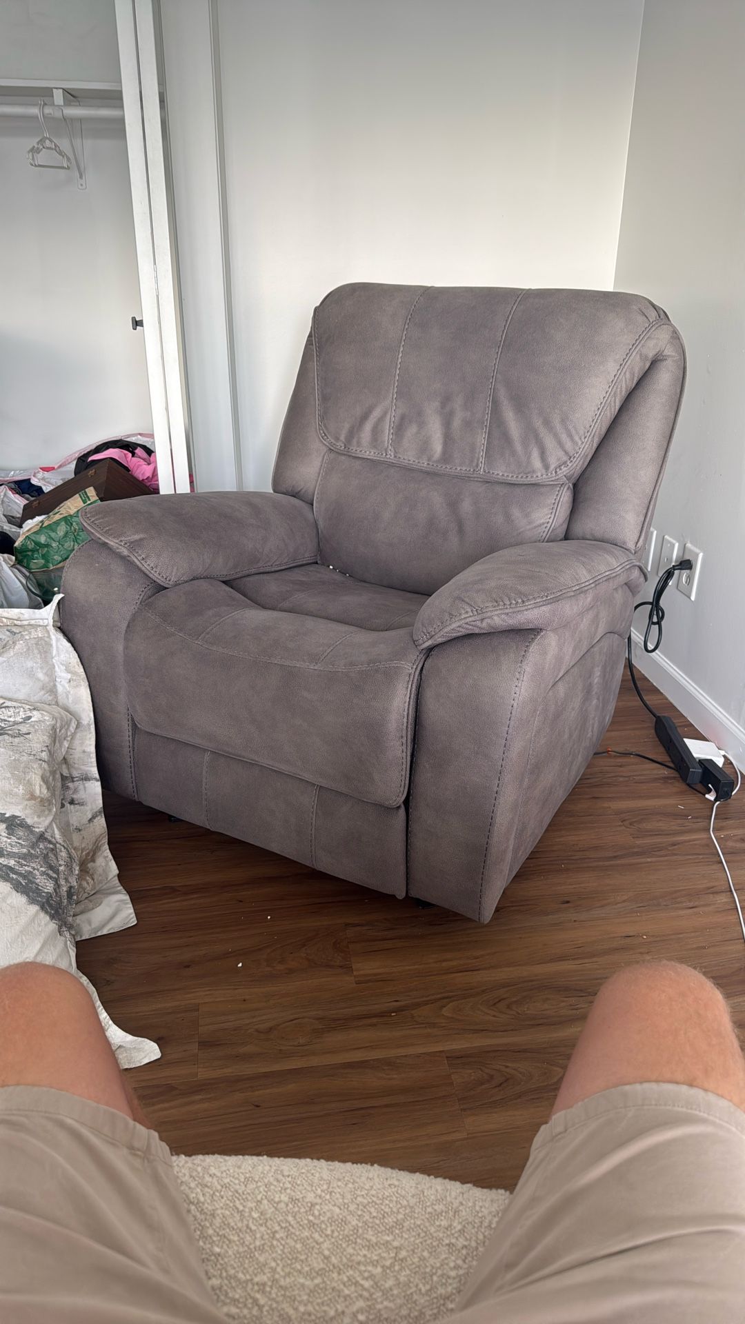 Recliner With Electric Recline