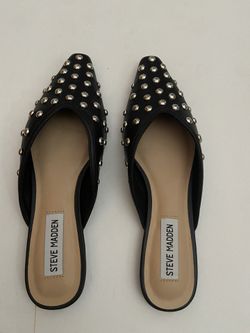NEW!! Steve Madden Studded Flat Mules Size:6