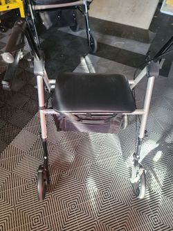 Homland foldable rollator walker for seniors