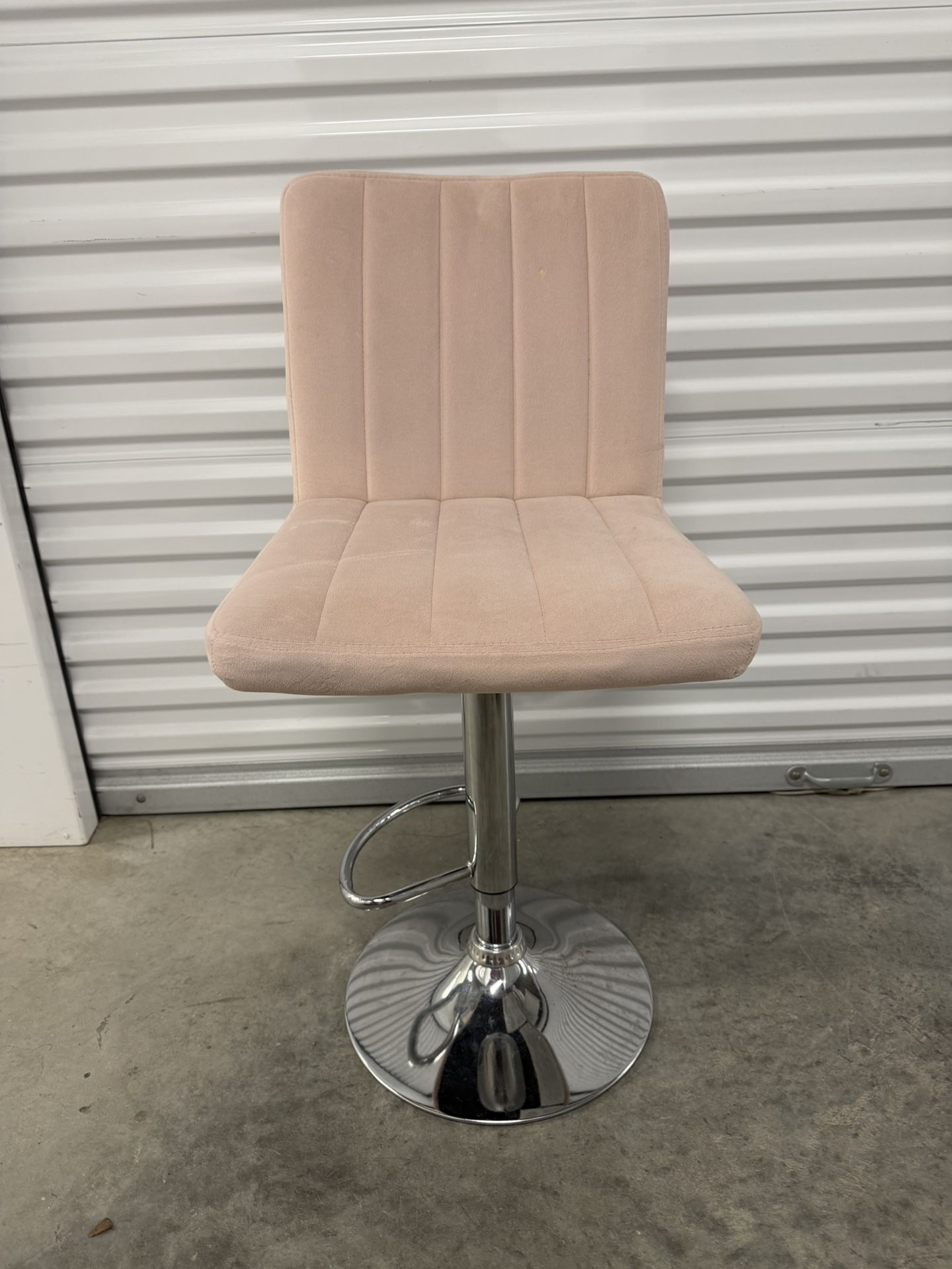 2 Bar Stool Pink