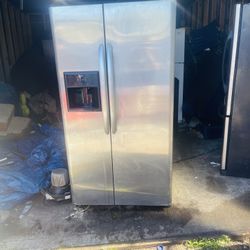 Side By Side Fridge Excellent Condition Delivery Included 