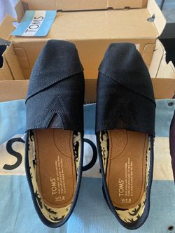 Toms