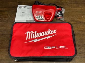Milwaukee M12 battery & charger kit