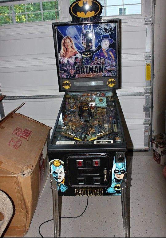 Batman pinball machine