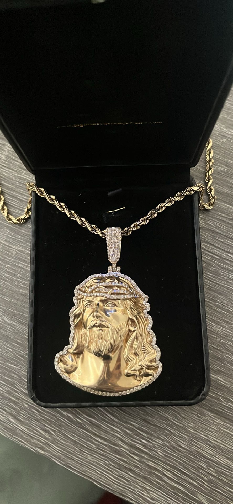 14k Custom Jesus Piece 4ct VVS Diamonds