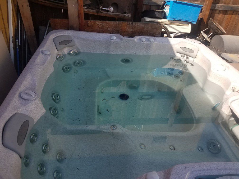 Hot tub free