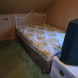 Full Bed And TV If You Want It