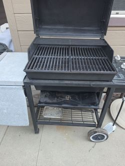 WEBER BBQ EXTRA table Works  499 clean !