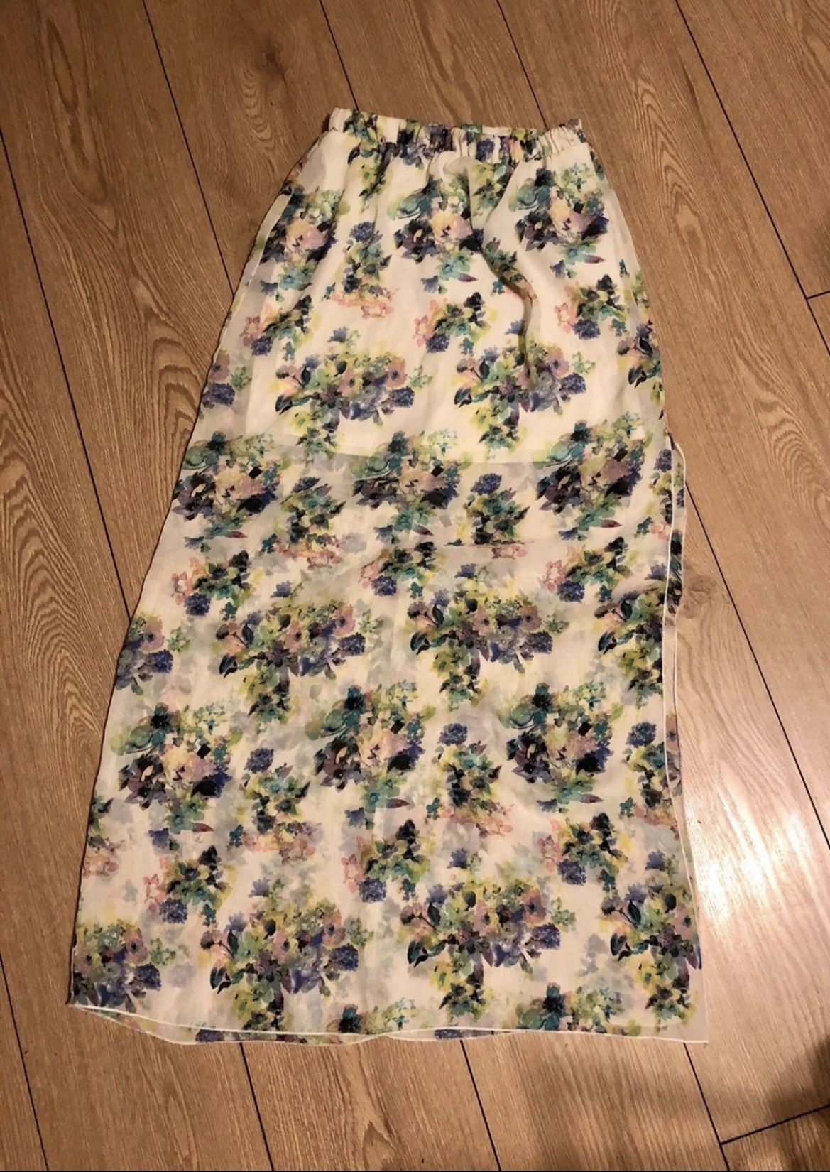 Floral Layered Skirt With Side Slit LIKE NEW