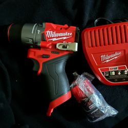 Drill . Batería Y Cargador