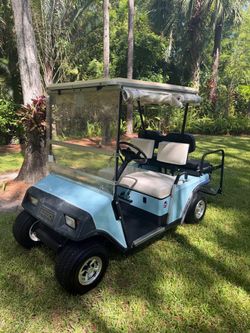 EZGO GOLF CART 4 SEATER!  RUNS AND DRIVES GREAT!!