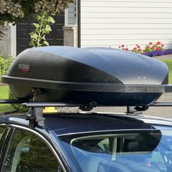 Yakima Rocketbox Pro 12 cu ft.